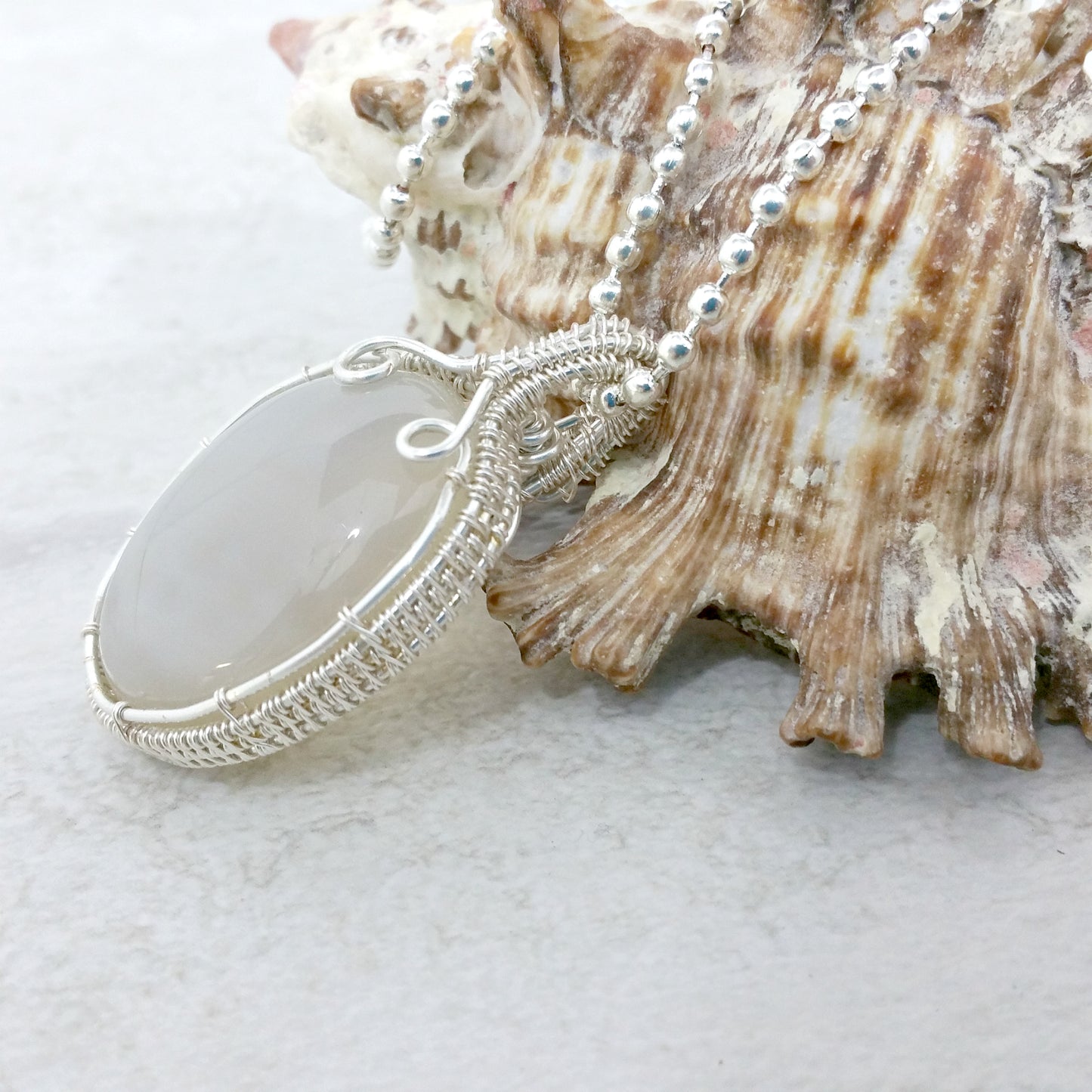 Wire Woven Agate Pendant Necklace, Jewelry for Women