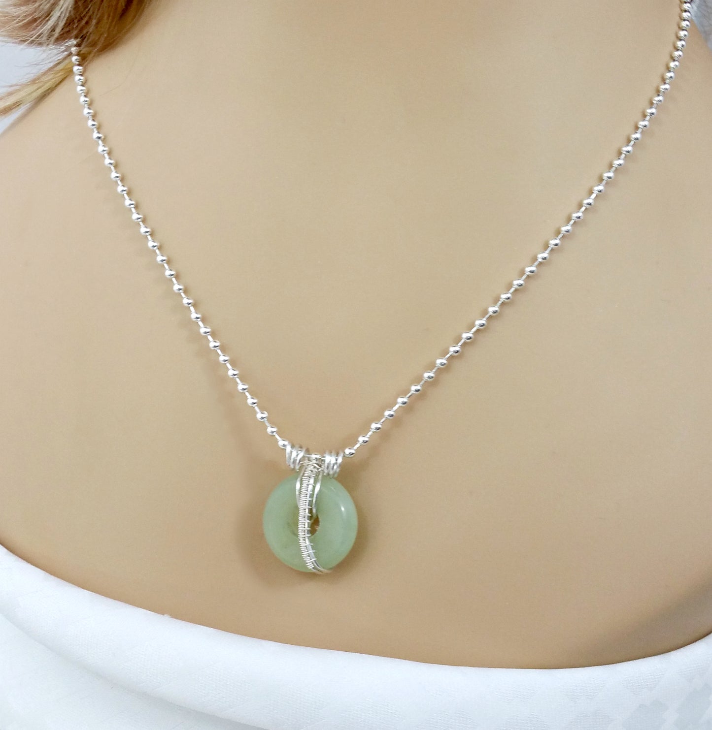 Wire Wrapped Aventurine Necklace Gift for Her, Gemstone Donut Necklace