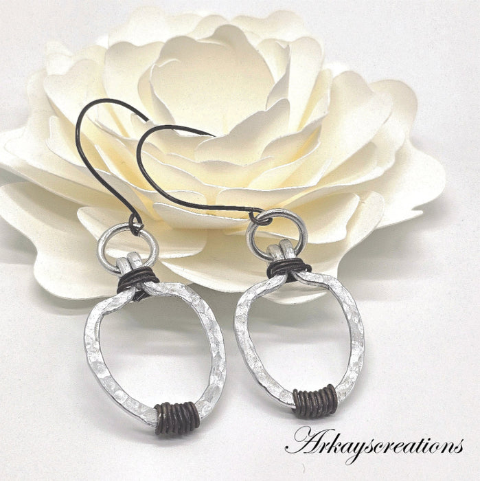 Hammered Aluminum Earrings, Aluminum Wire Jewelry - Arkayscreations