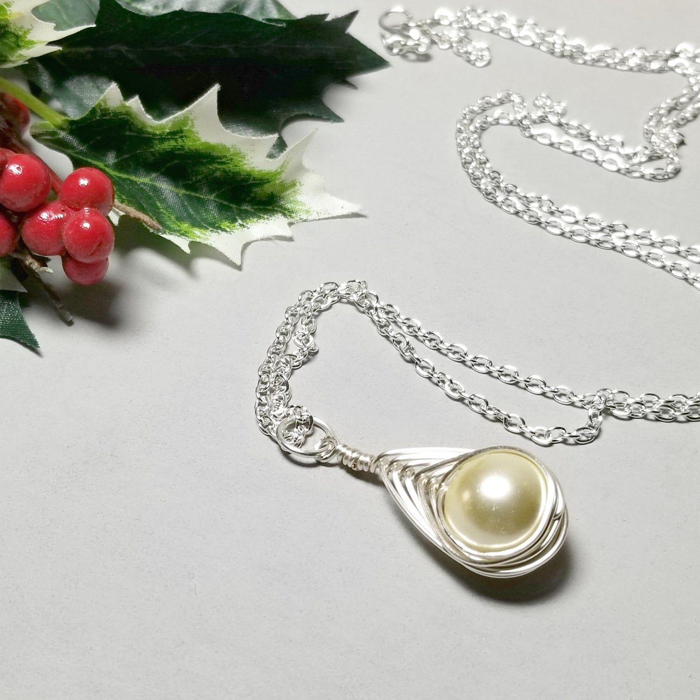 Wire Wrapped Herringbone Necklace, Pearl Pendant