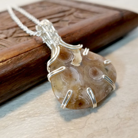 Agate Business Casual Jewelry, Wire Wrapped Necklace, Jewelry Gift for Her - Arkayscreations